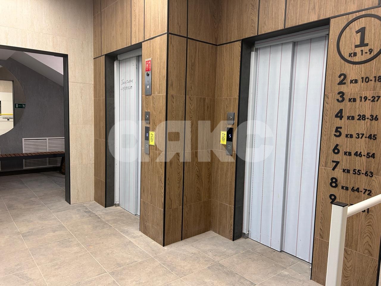 Фото №2: 2-комнатная квартира 56 м² - Тула, Привокзальный территориальный округ, мкр. Петровский квартал, ул. Лётчика Пирожкова, 9