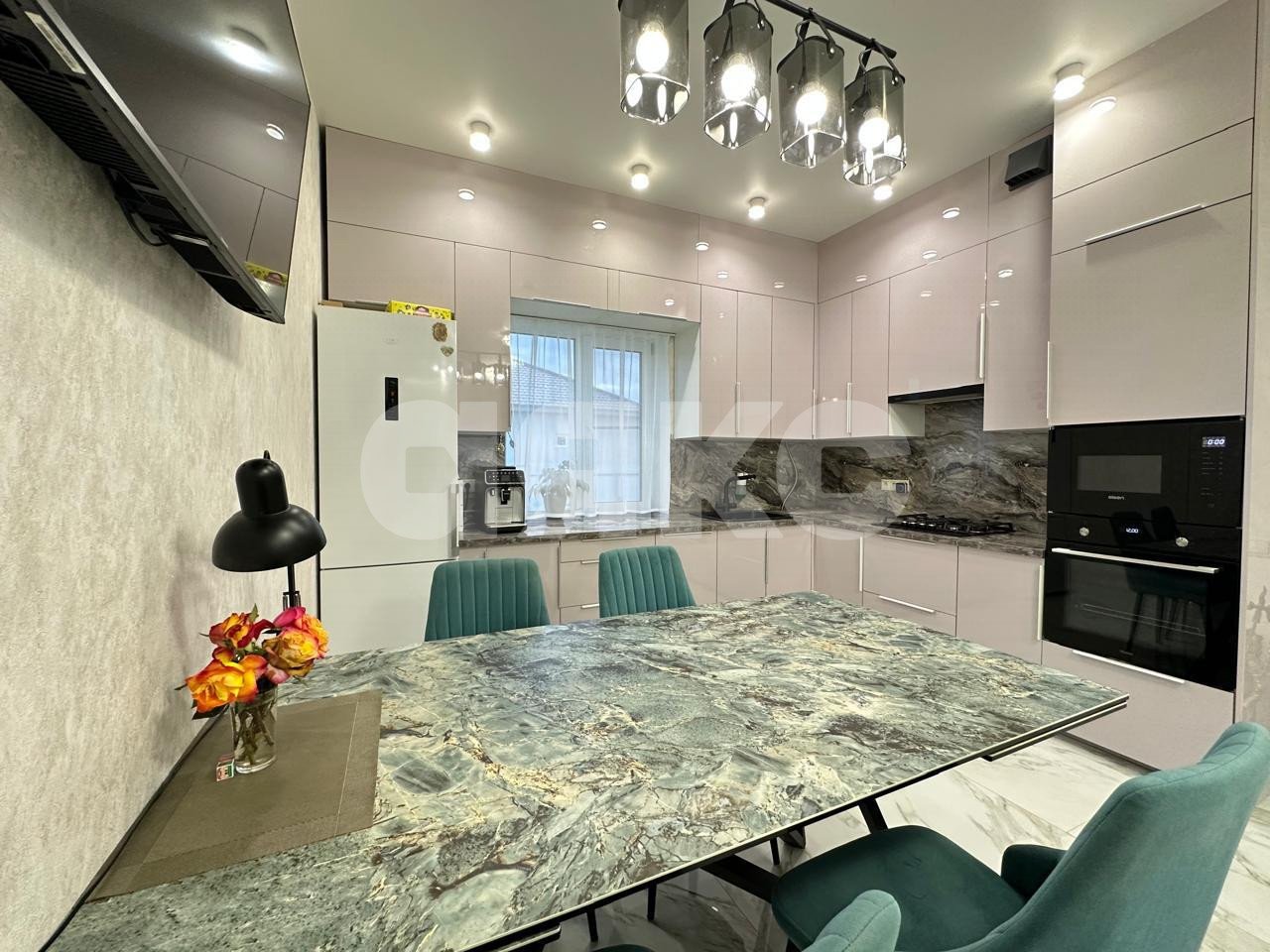 Фото №10: Дом 100 м² + 10 сот. - Новый, мкр. Привокзальный территориальный округ, ул. Красная Горка, 32