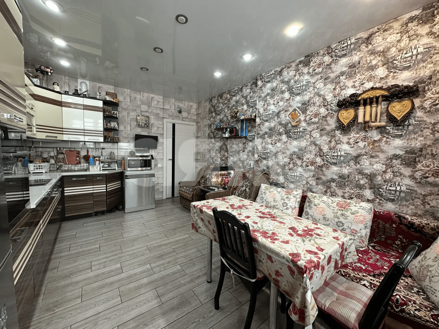 Фото №5: 3-комнатная квартира 95 м² - Тула, Центральный территориальный округ, Юго-Восточный, Центральный территориальный округ, мкр. Юго-Восточный, ул. Новомосковская, 4